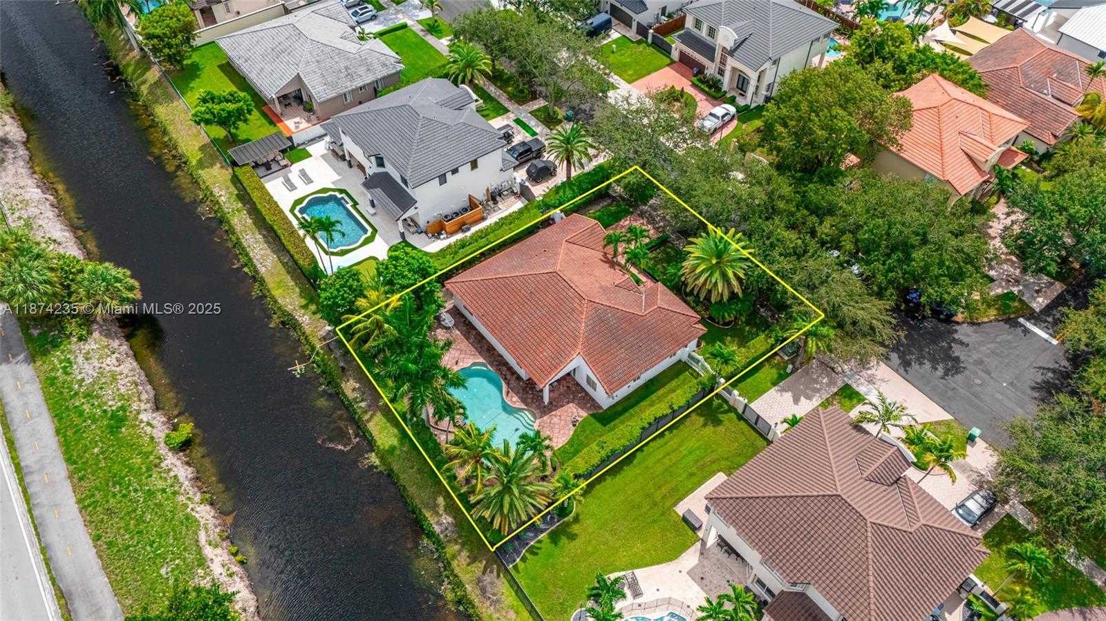 Small Image of 7841 NORTH WEST 169TH TER, Miami Lakes Number 54