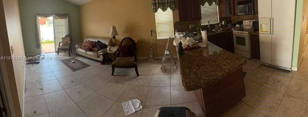 Small Image of 6950 WEST 25TH AVE, Hialeah Number 12