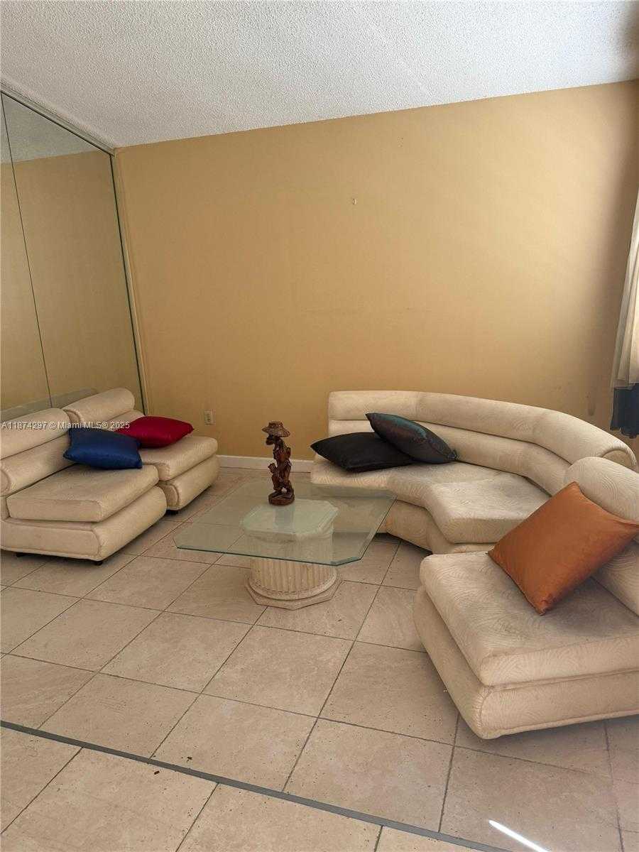 Small Image of 6950 WEST 25TH AVE, Hialeah Number 5