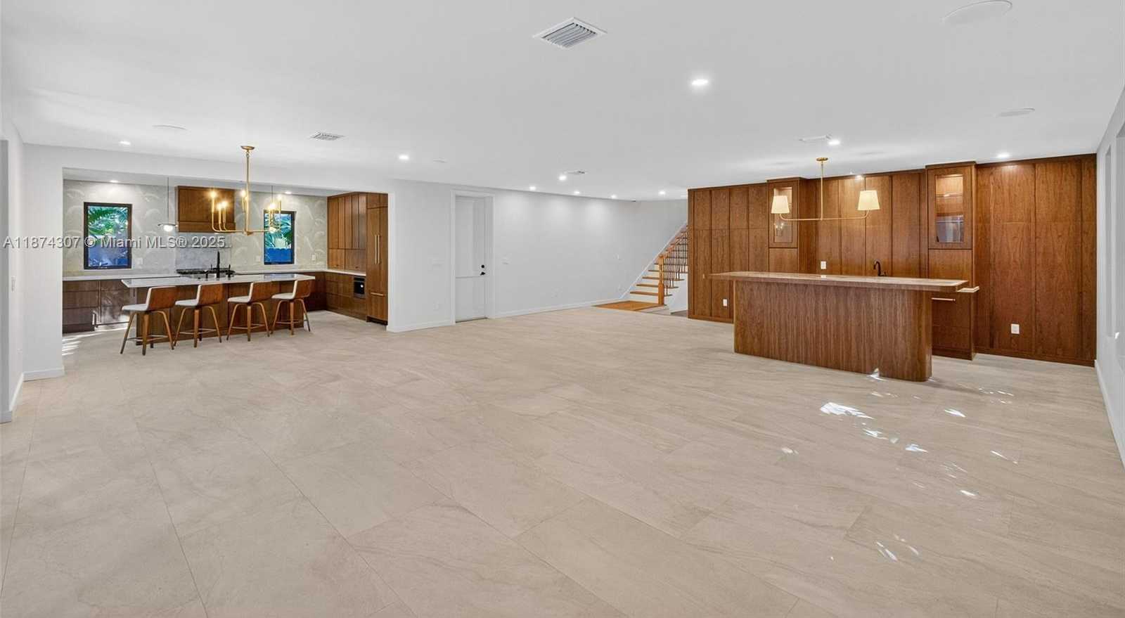 Small Image of 2330 OVERBROOK ST, Coconut Grove Number 12