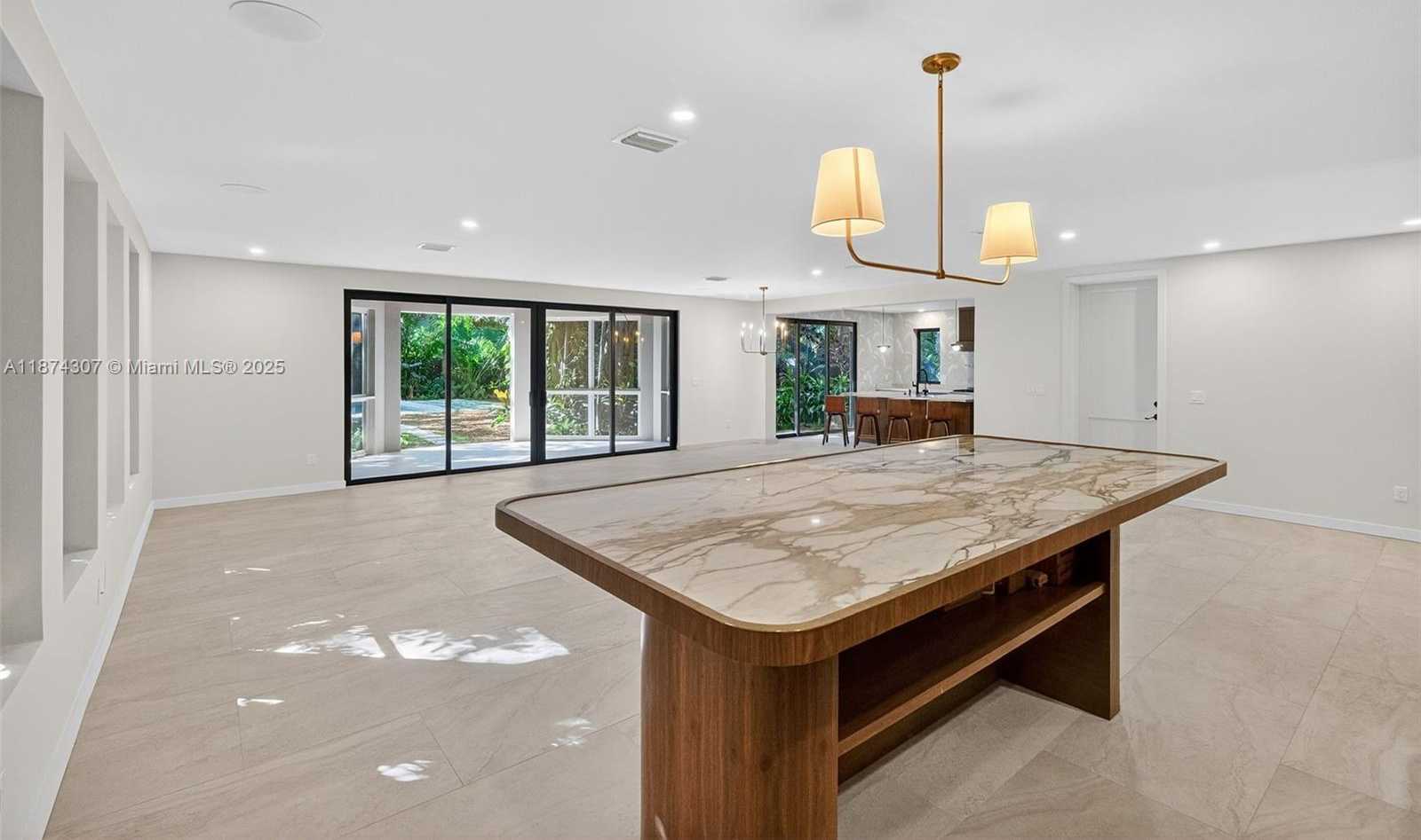 Small Image of 2330 OVERBROOK ST, Coconut Grove Number 17