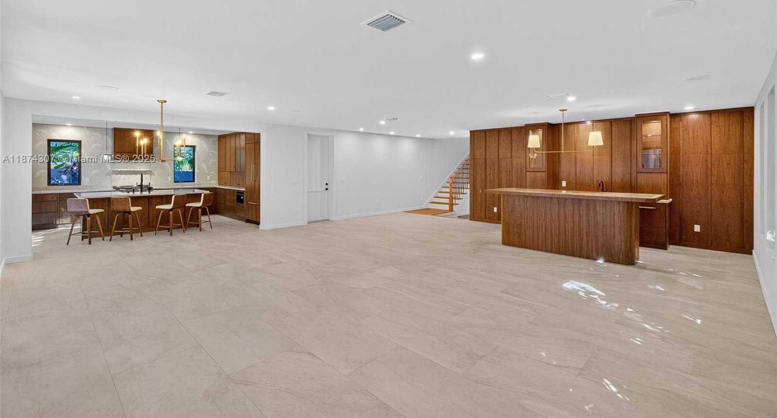 Small Image of 2330 OVERBROOK ST, Coconut Grove Number 25