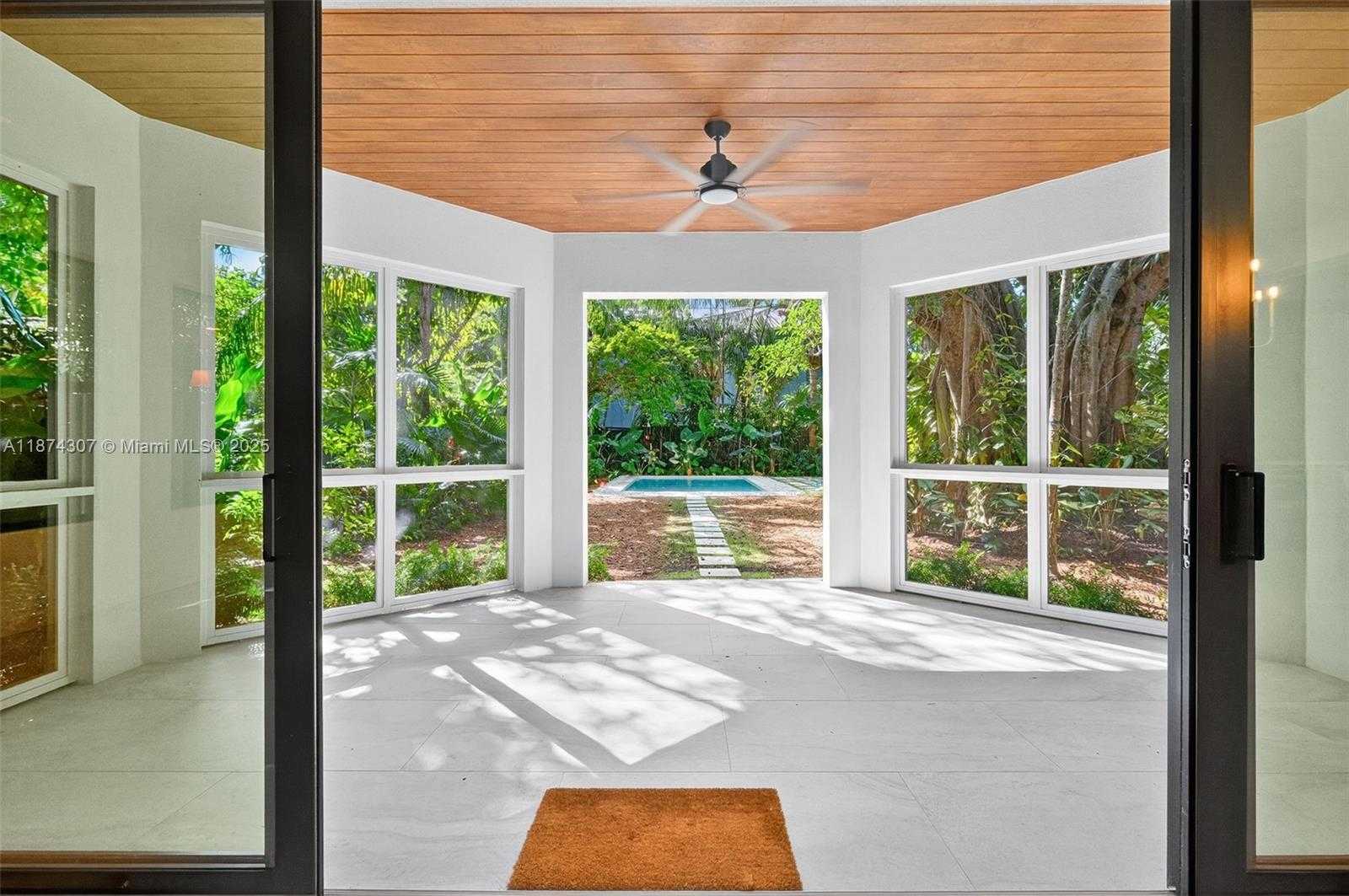 Small Image of 2330 OVERBROOK ST, Coconut Grove Number 28