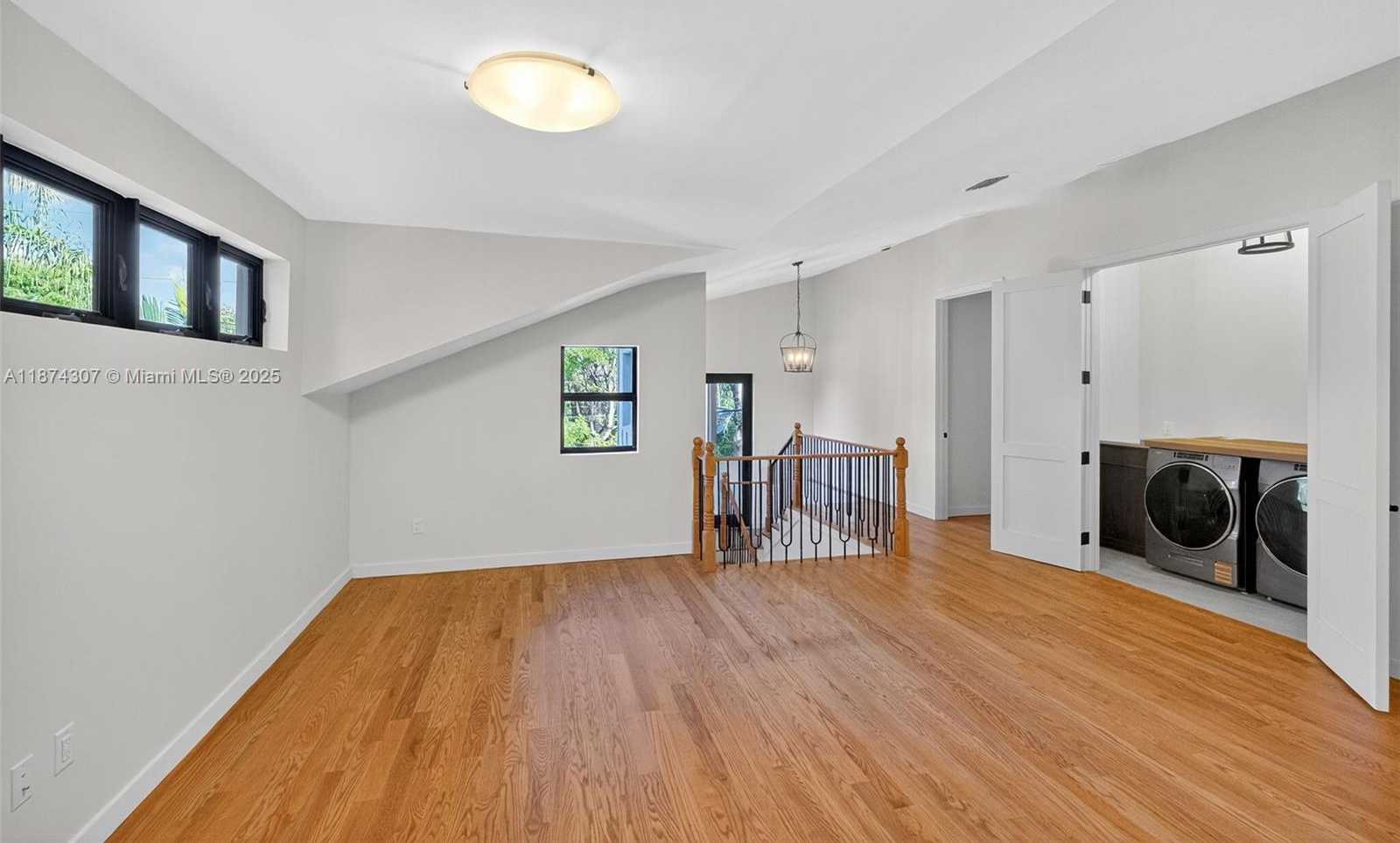 Small Image of 2330 OVERBROOK ST, Coconut Grove Number 37