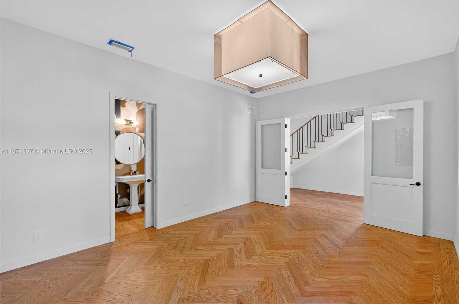 Small Image of 2330 OVERBROOK ST, Coconut Grove Number 39