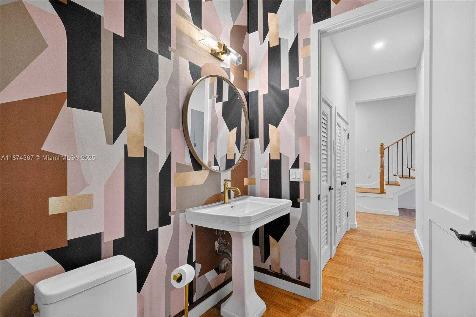 Small Image of 2330 OVERBROOK ST, Coconut Grove Number 41