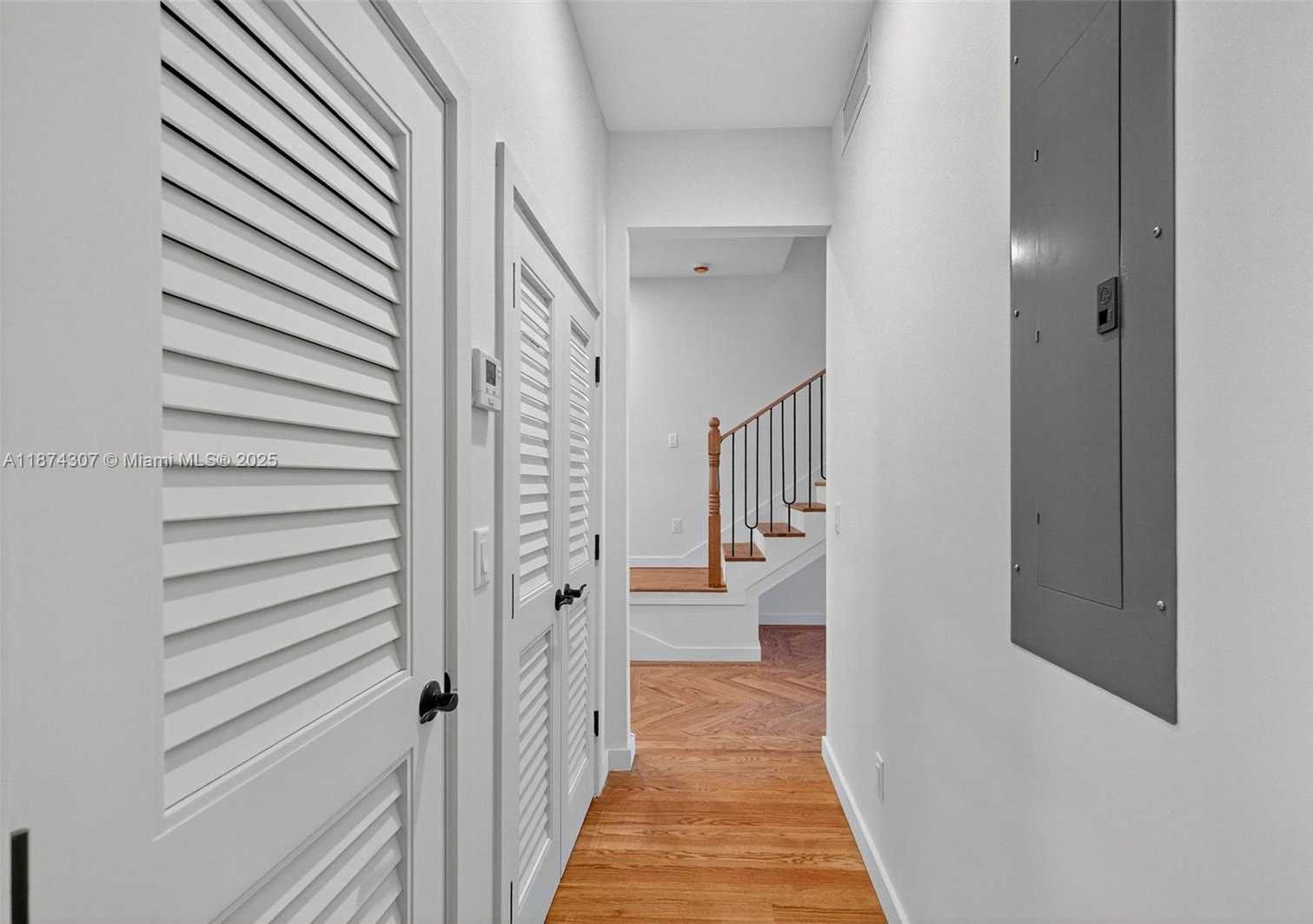 Small Image of 2330 OVERBROOK ST, Coconut Grove Number 43