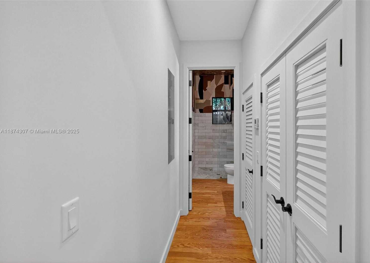 Small Image of 2330 OVERBROOK ST, Coconut Grove Number 45