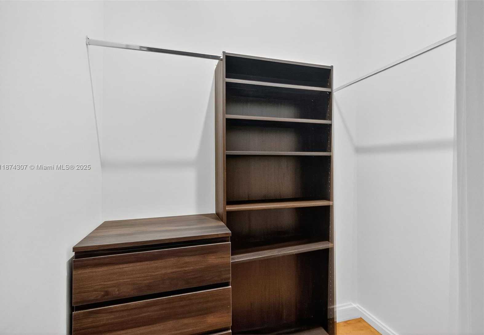 Small Image of 2330 OVERBROOK ST, Coconut Grove Number 57