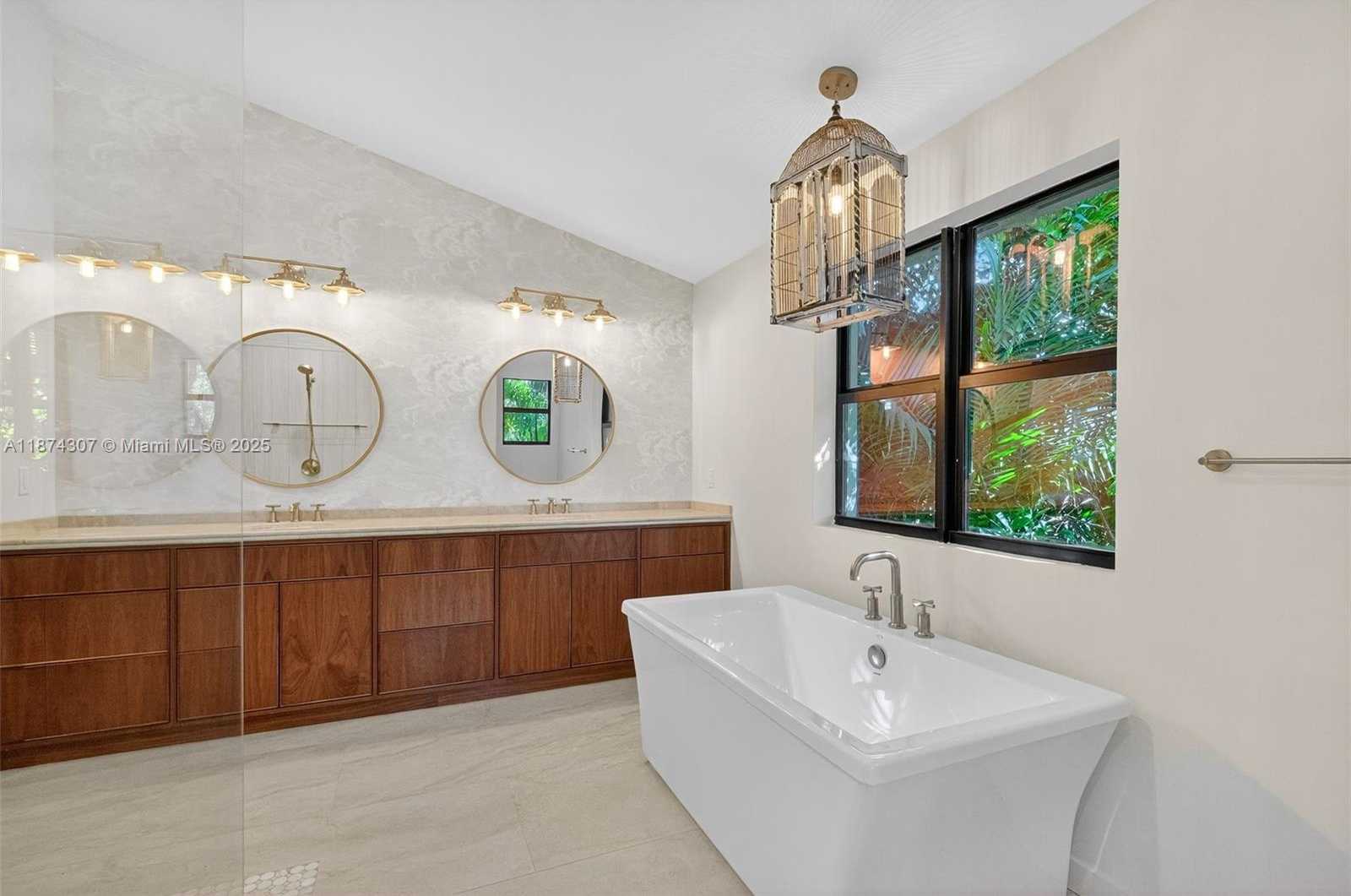 Small Image of 2330 OVERBROOK ST, Coconut Grove Number 67