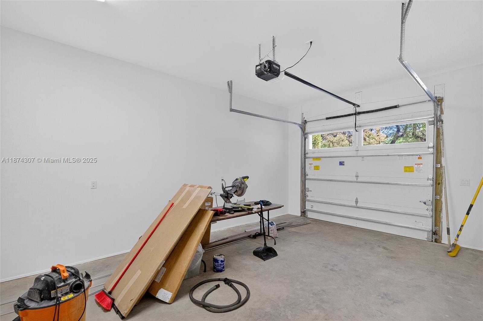 Small Image of 2330 OVERBROOK ST, Coconut Grove Number 76