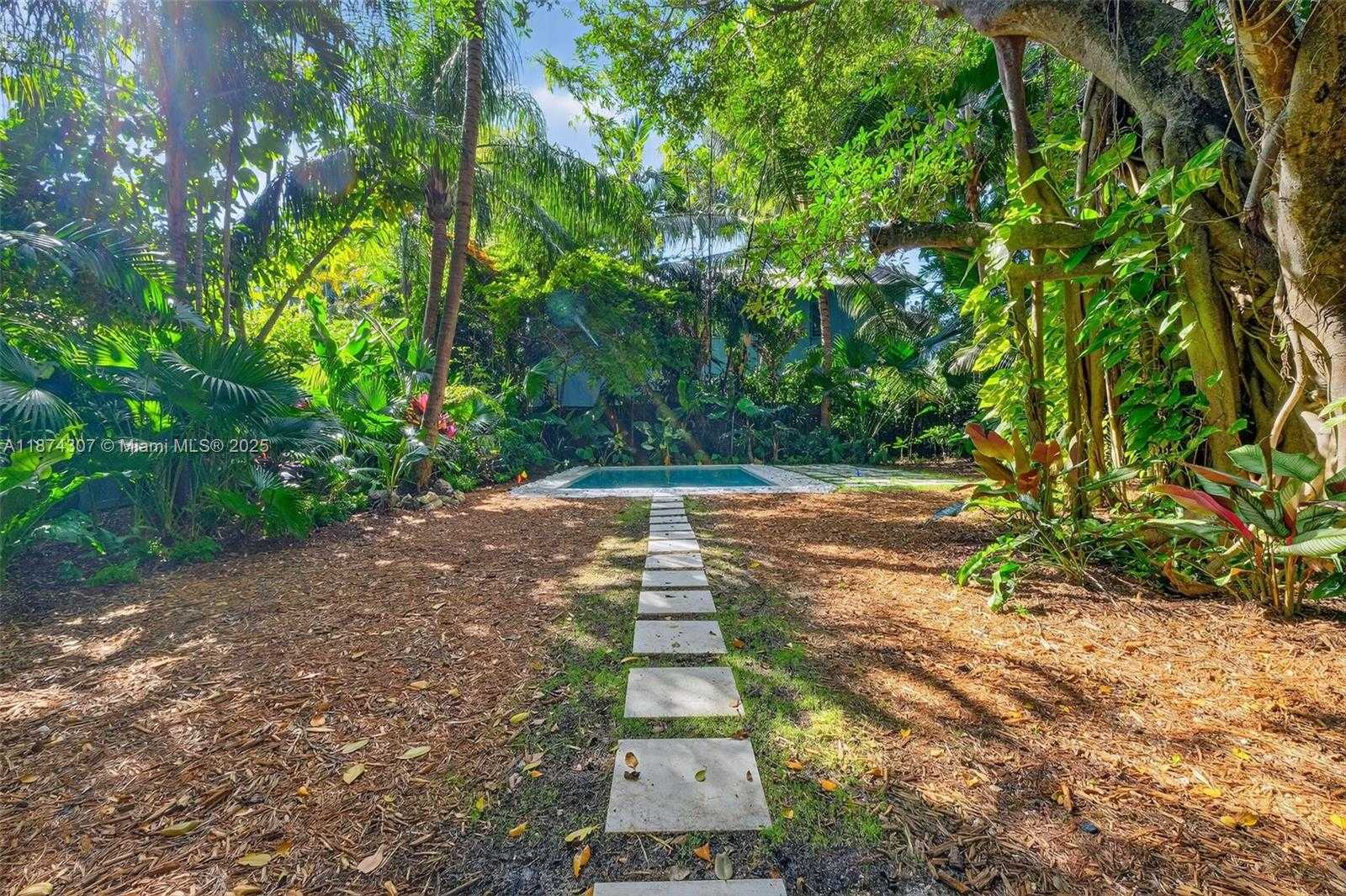 Small Image of 2330 OVERBROOK ST, Coconut Grove Number 77