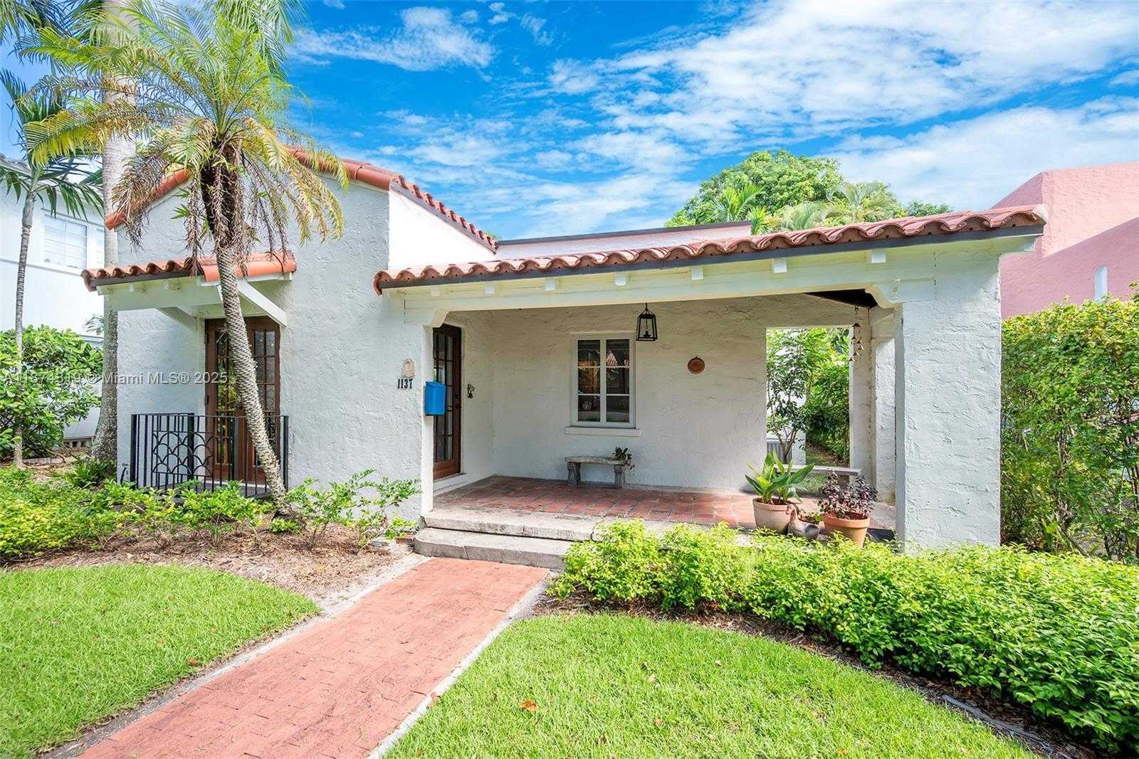Small Image of 1137 OBISPO AVE, Coral Gables Number 2