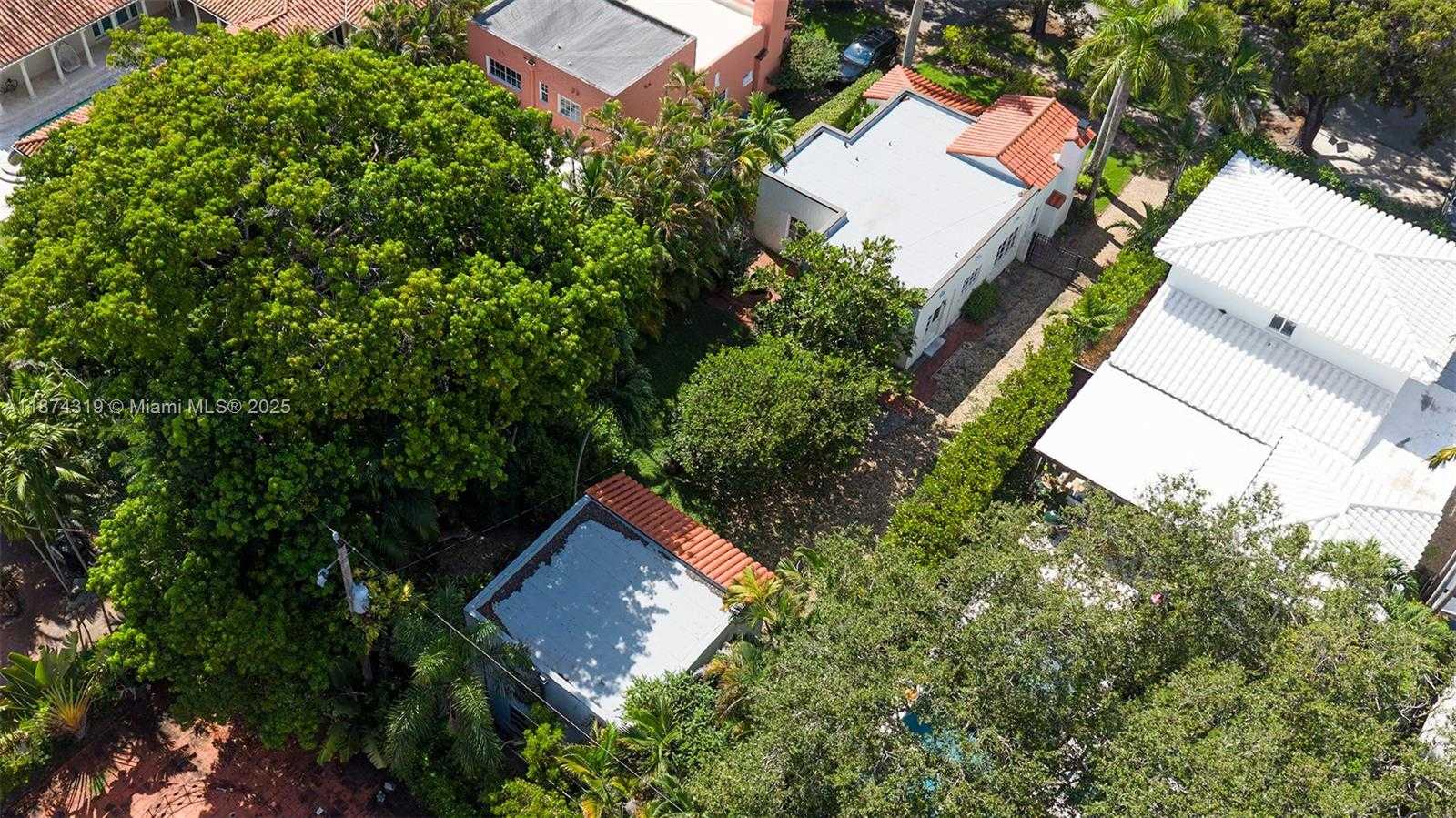 Small Image of 1137 OBISPO AVE, Coral Gables Number 22