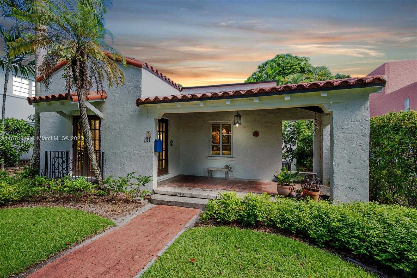 Small Image of 1137 OBISPO AVE, Coral Gables Number 32
