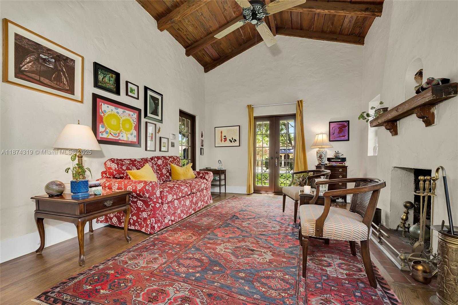 Small Image of 1137 OBISPO AVE, Coral Gables Number 5