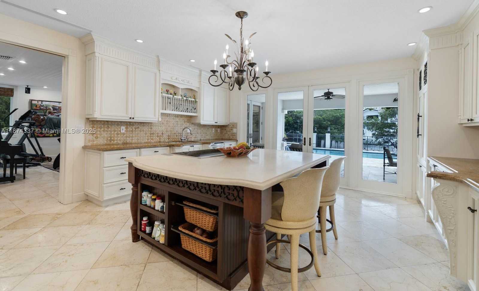 Small Image of 277 VELEROS CT, Coral Gables Number 10