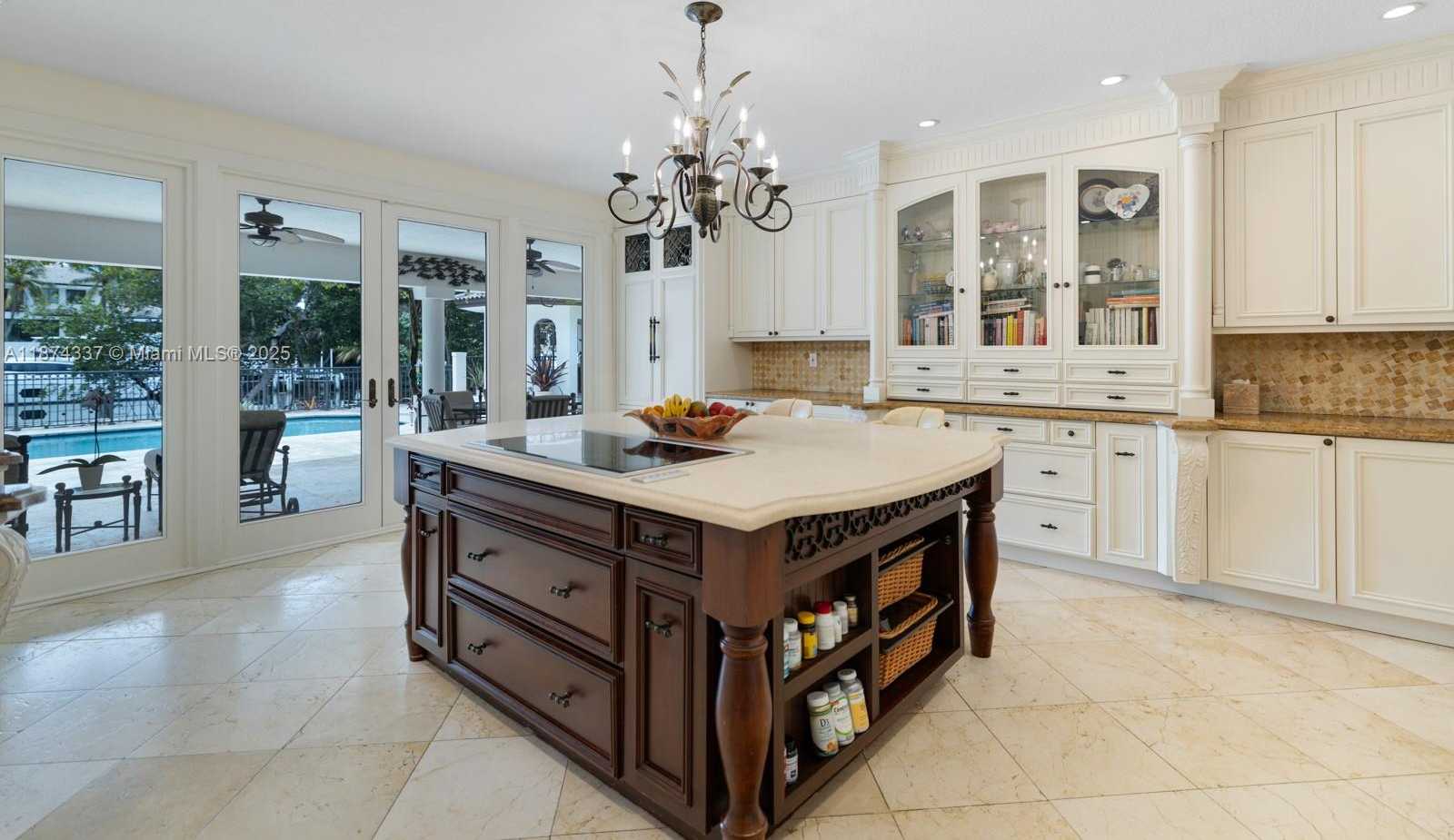 Small Image of 277 VELEROS CT, Coral Gables Number 11