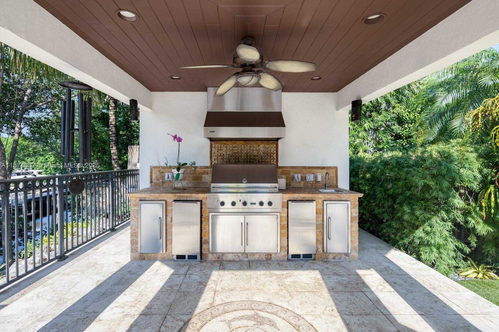 Small Image of 277 VELEROS CT, Coral Gables Number 20