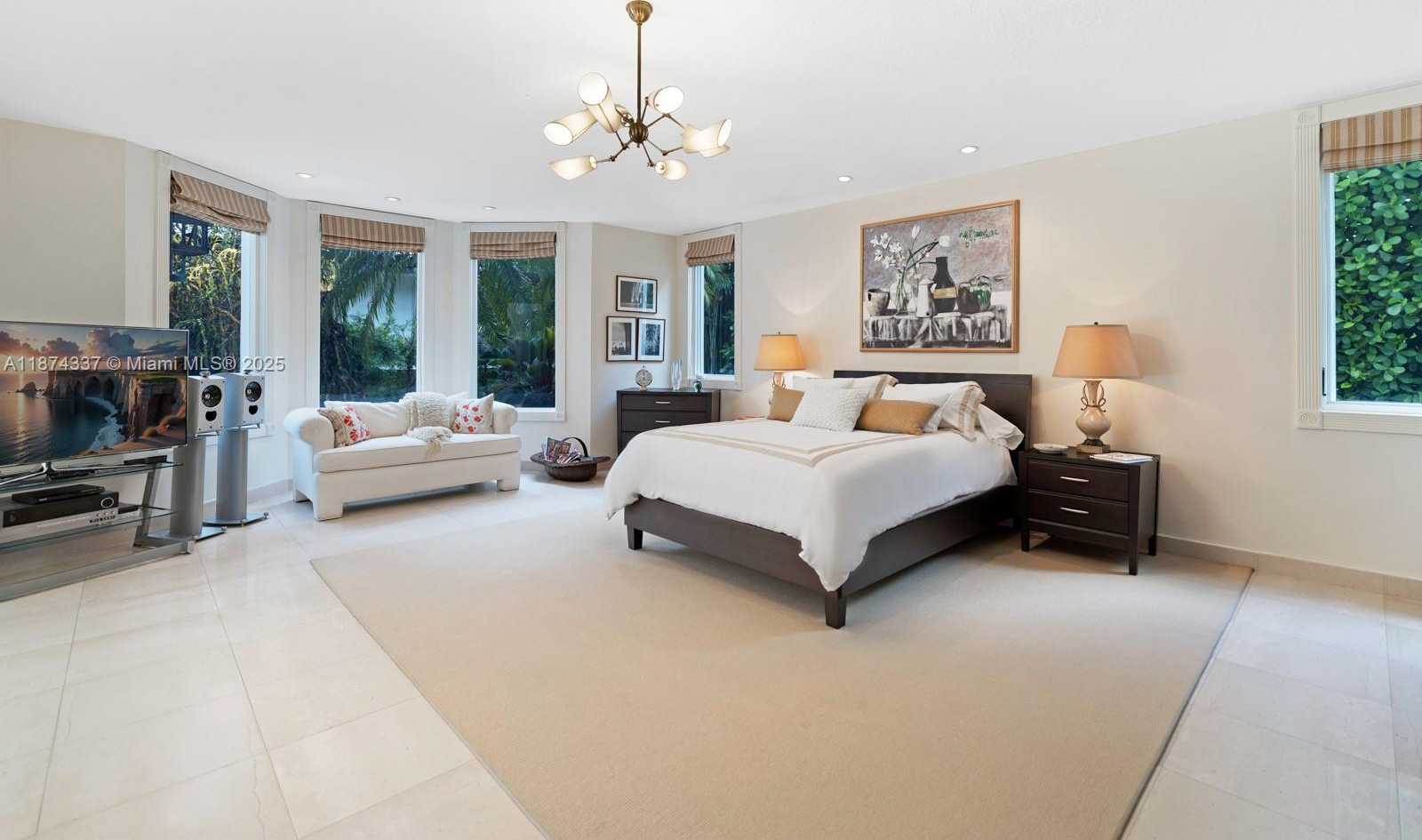 Small Image of 277 VELEROS CT, Coral Gables Number 21