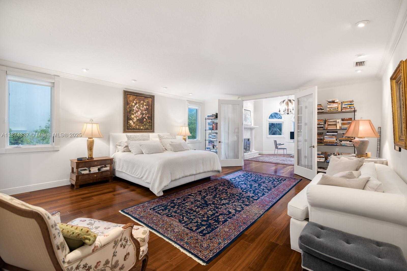 Small Image of 277 VELEROS CT, Coral Gables Number 25