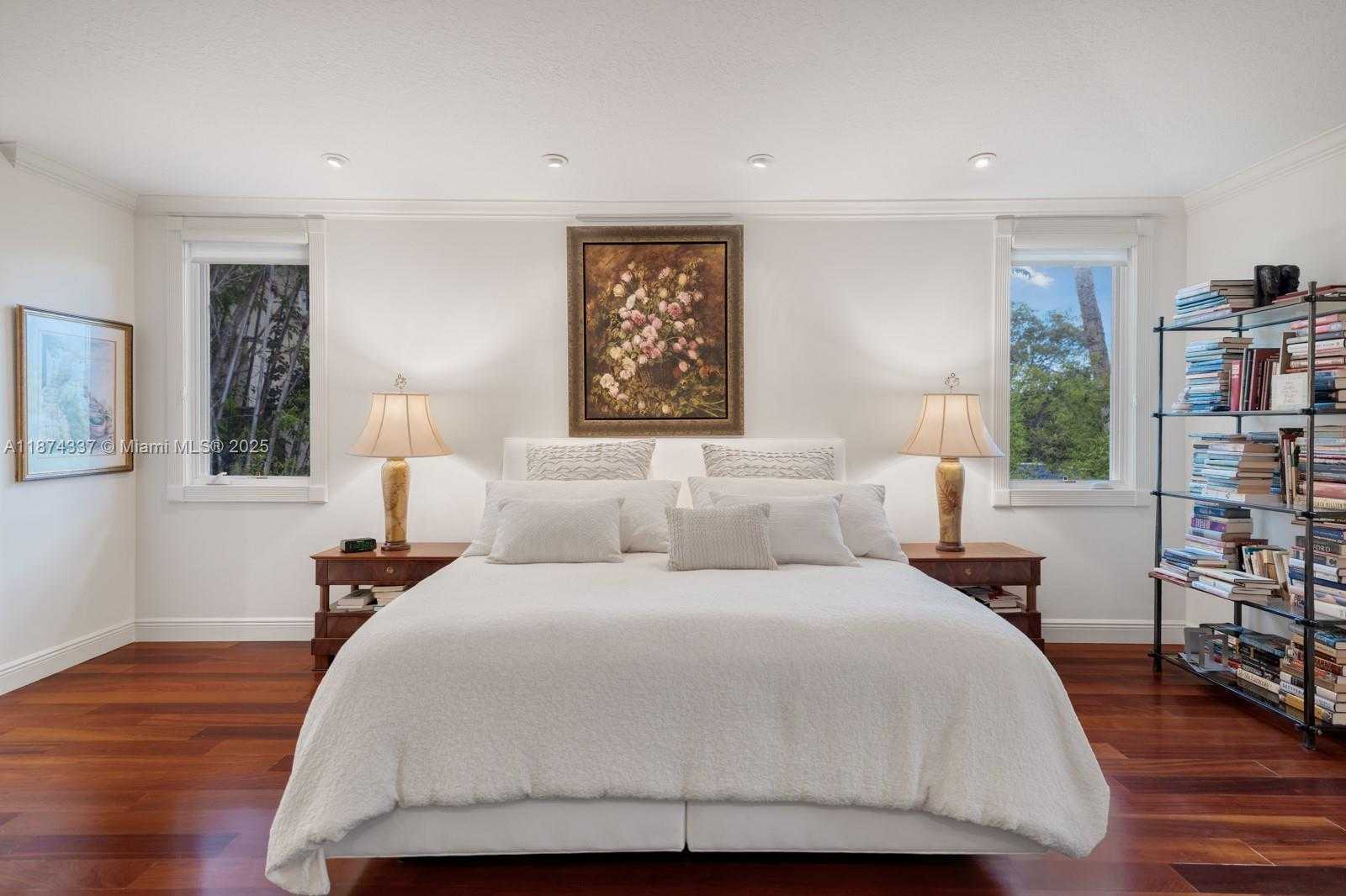 Small Image of 277 VELEROS CT, Coral Gables Number 26