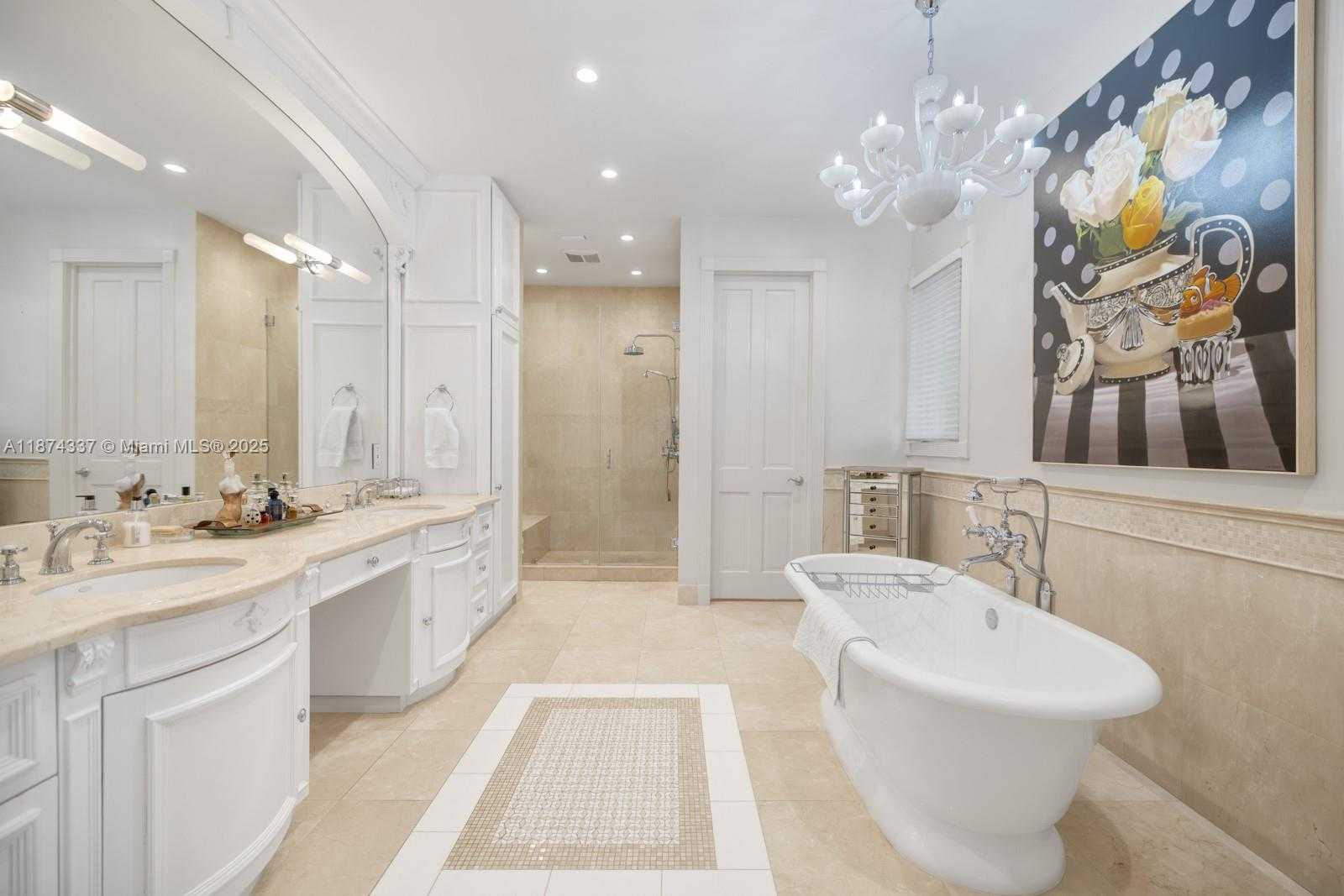 Small Image of 277 VELEROS CT, Coral Gables Number 29