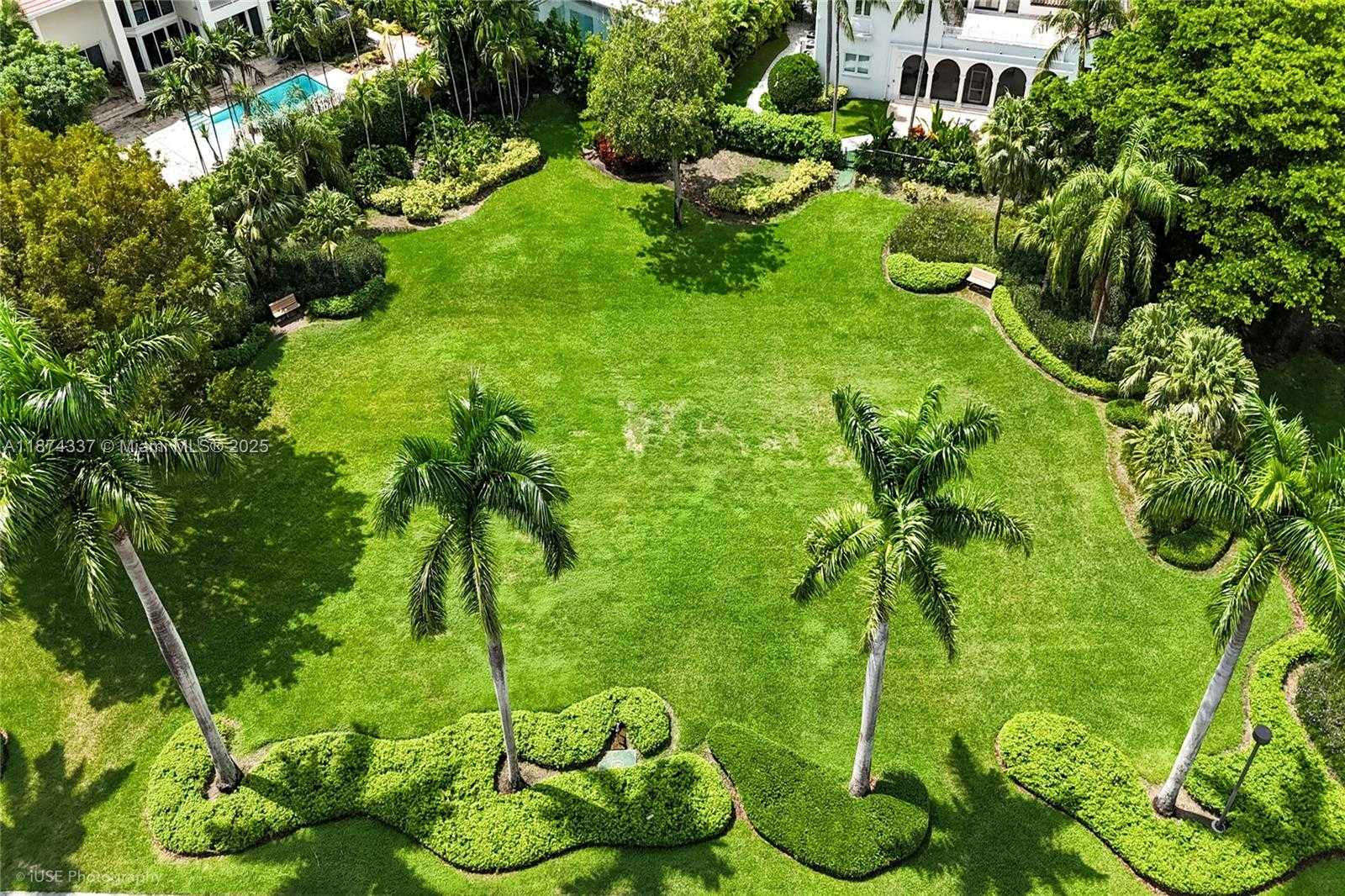 Small Image of 277 VELEROS CT, Coral Gables Number 58