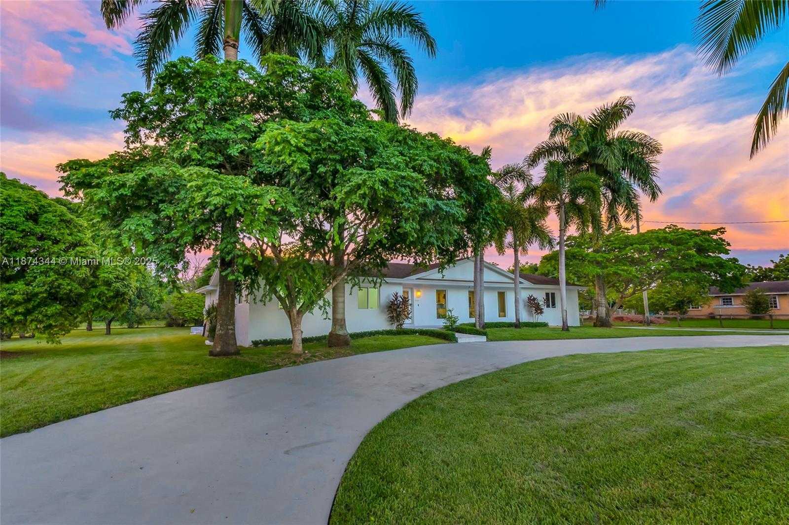Small Image of 24401 SOUTH WEST 123RD AVE, Homestead Number 38