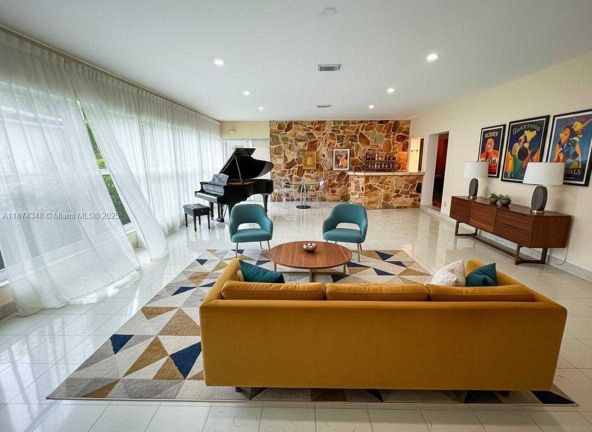 Small Image of 40 SOUTH WEST 30TH RD, Miami Number 14