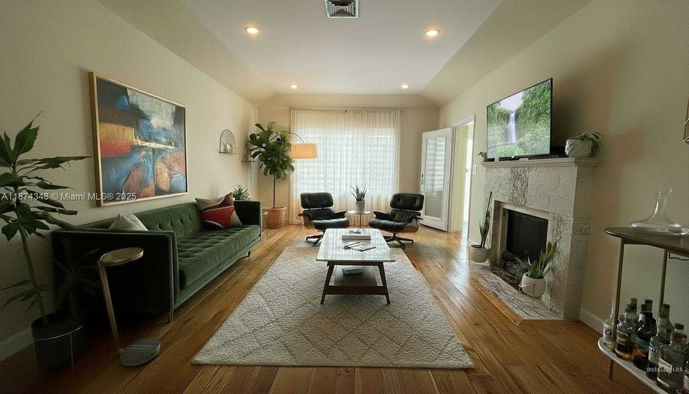 Small Image of 40 SOUTH WEST 30TH RD, Miami Number 26