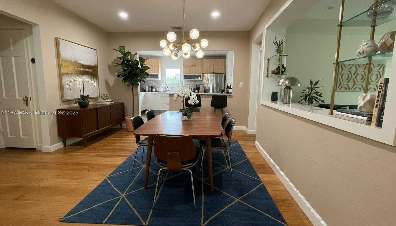 Small Image of 40 SOUTH WEST 30TH RD, Miami Number 31