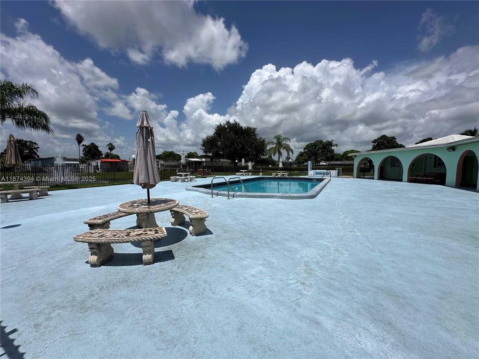 Small Image of 35250 SOUTH WEST 177 CT, Homestead Number 23