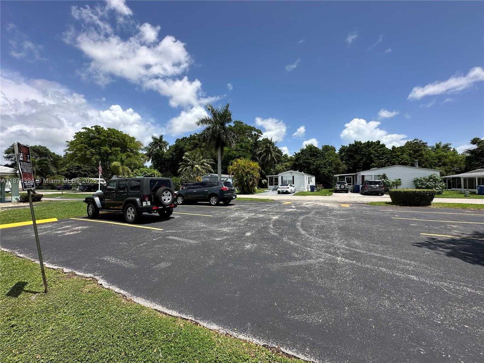 Small Image of 35250 SOUTH WEST 177 CT, Homestead Number 25