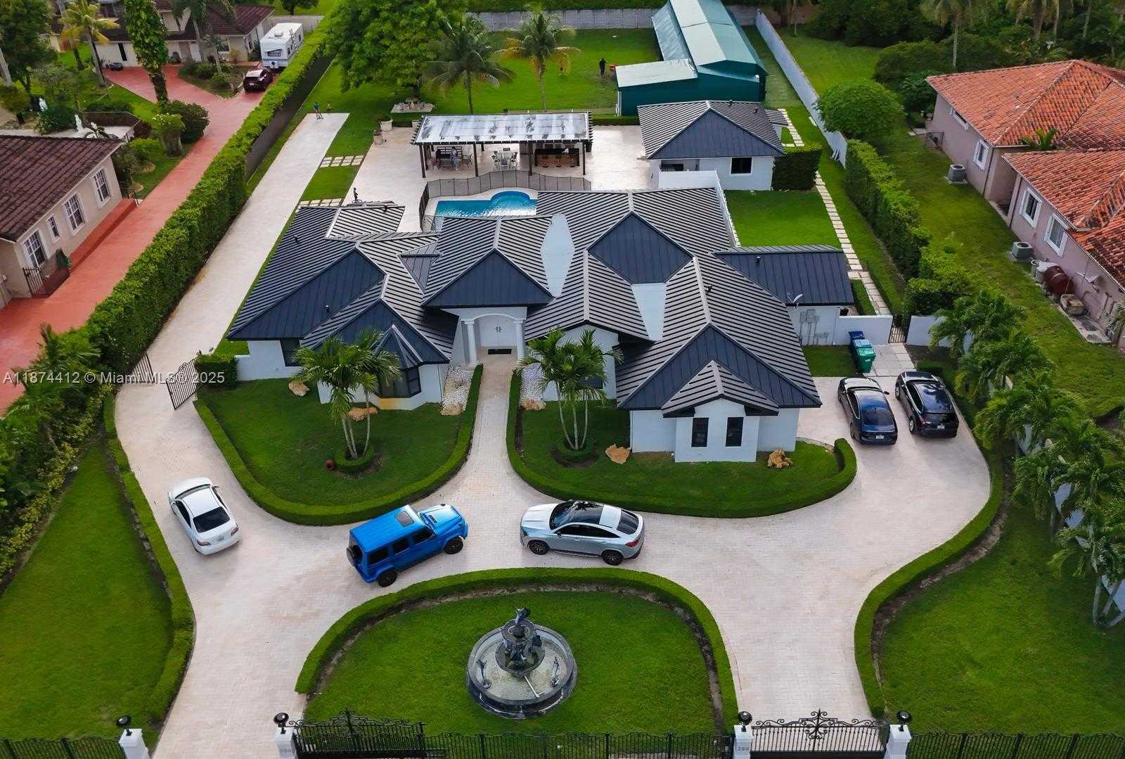 Small Image of 350 NORTH WEST 124TH AVE, Miami Number 2