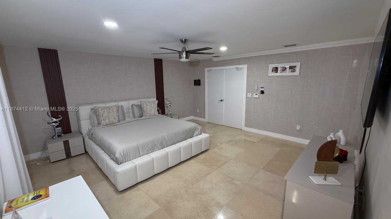 Small Image of 350 NORTH WEST 124TH AVE, Miami Number 28