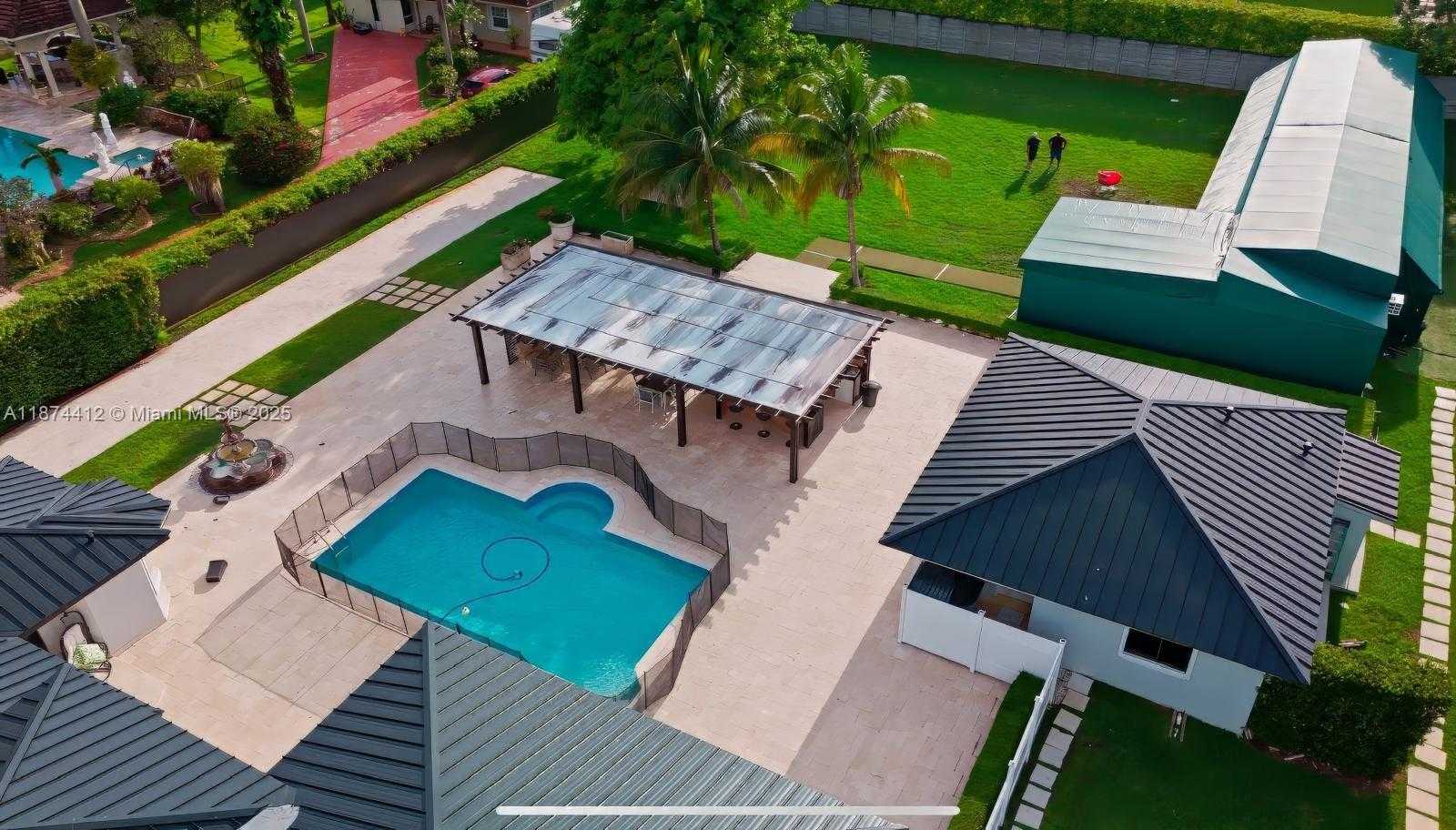 Small Image of 350 NORTH WEST 124TH AVE, Miami Number 37