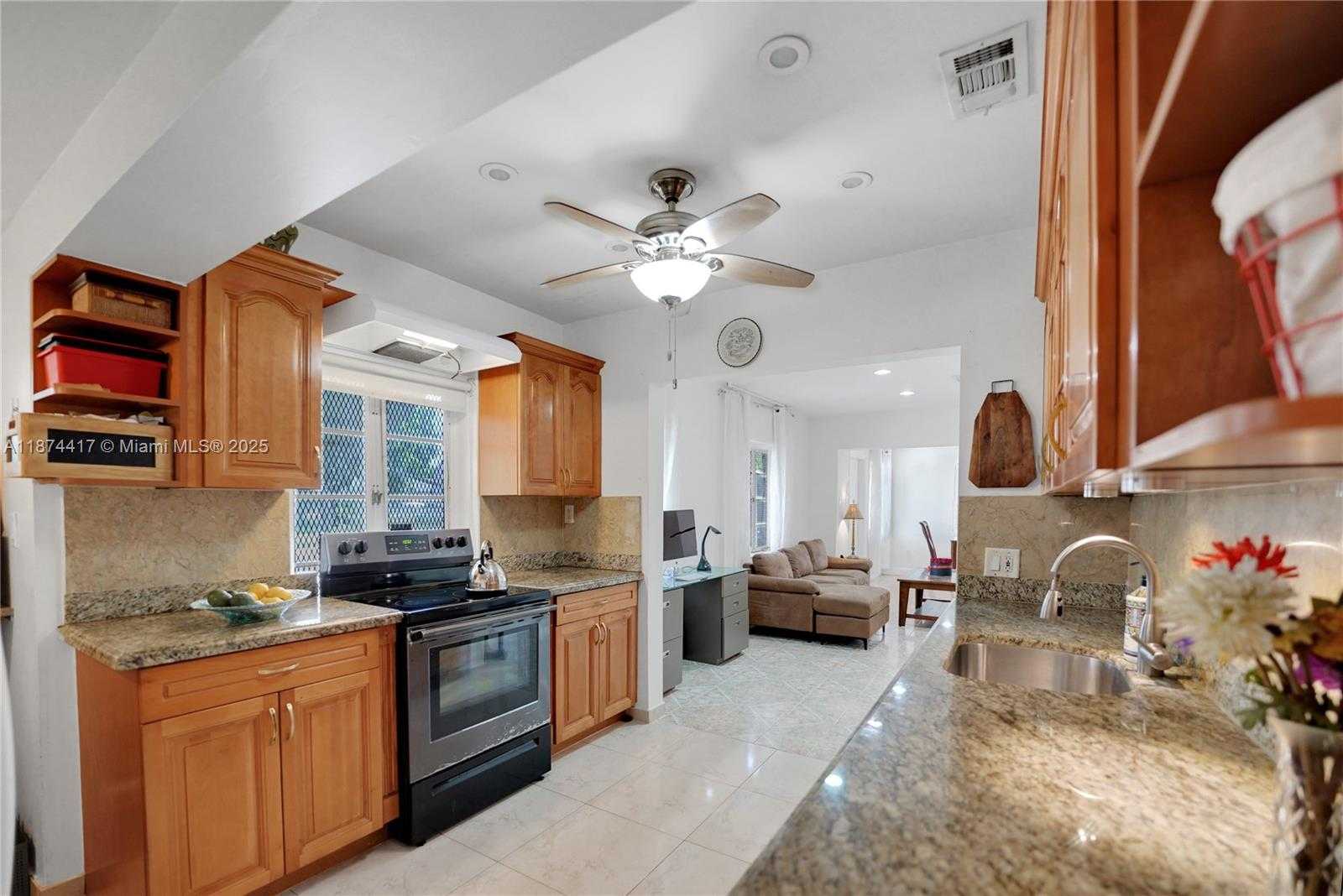Small Image of 1260 NORTH EAST 135TH ST, North Miami Number 21