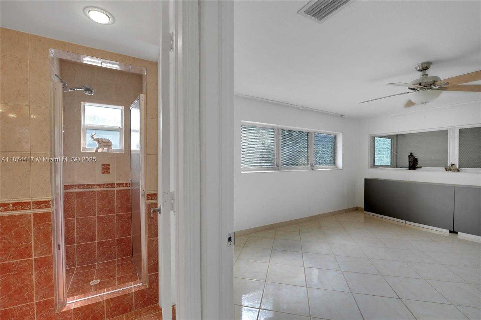 Small Image of 1260 NORTH EAST 135TH ST, North Miami Number 27