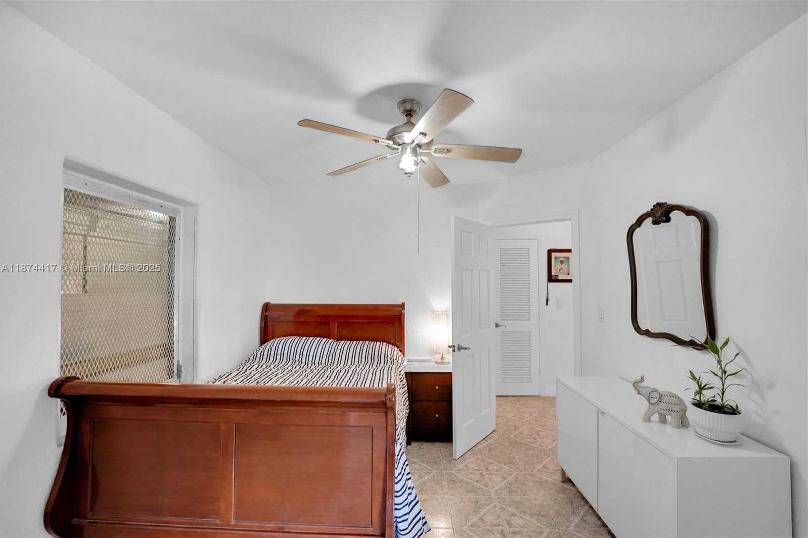 Small Image of 1260 NORTH EAST 135TH ST, North Miami Number 48