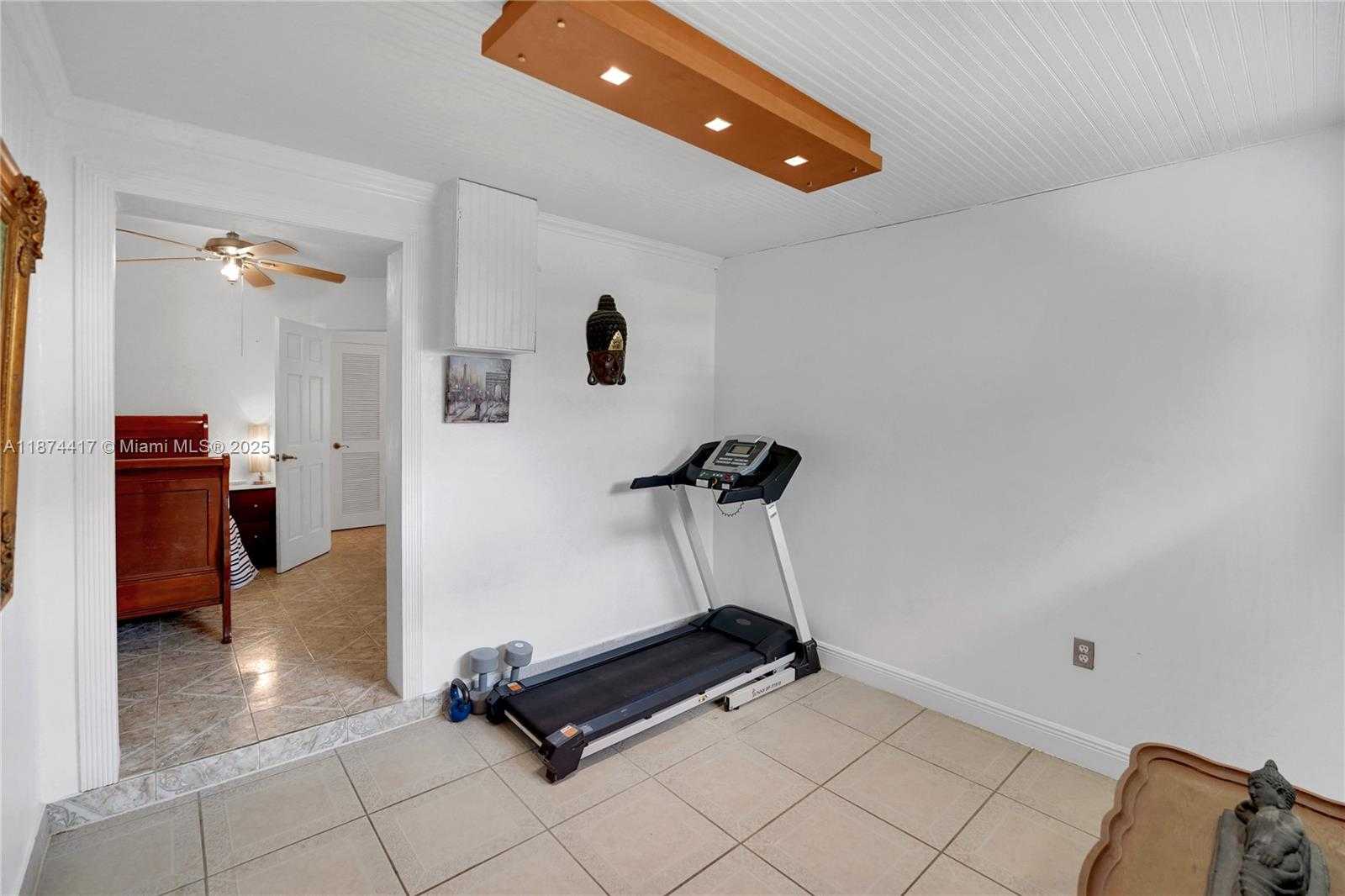 Small Image of 1260 NORTH EAST 135TH ST, North Miami Number 50