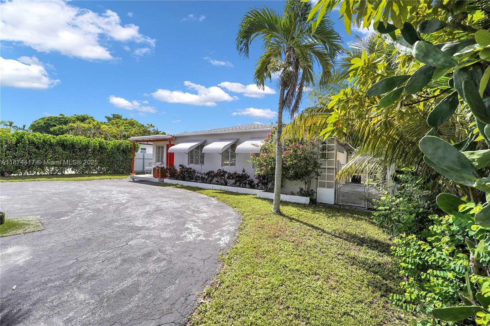 Small Image of 1260 NORTH EAST 135TH ST, North Miami Number 53
