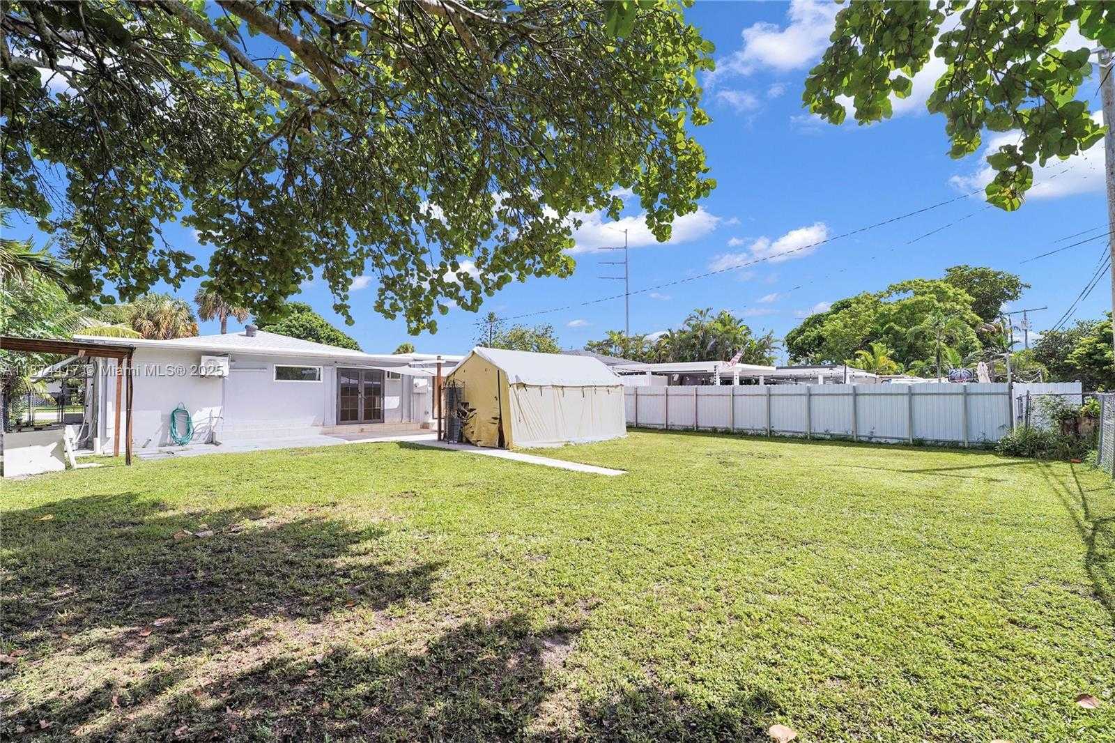 Small Image of 1260 NORTH EAST 135TH ST, North Miami Number 56