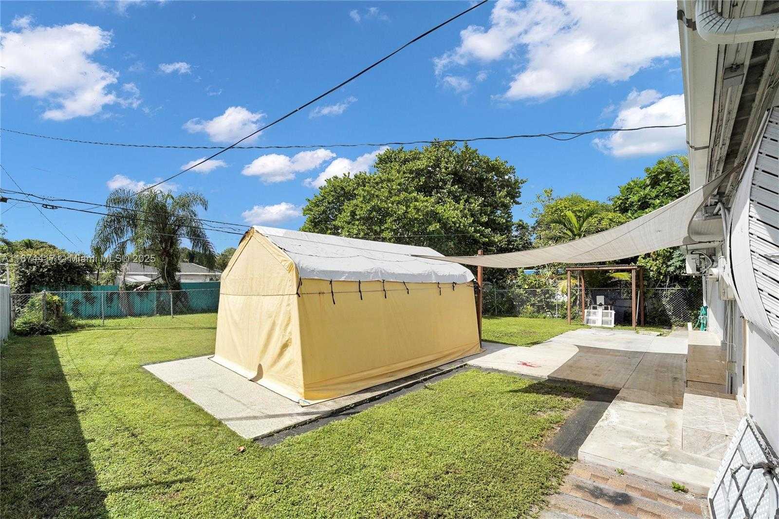 Small Image of 1260 NORTH EAST 135TH ST, North Miami Number 63