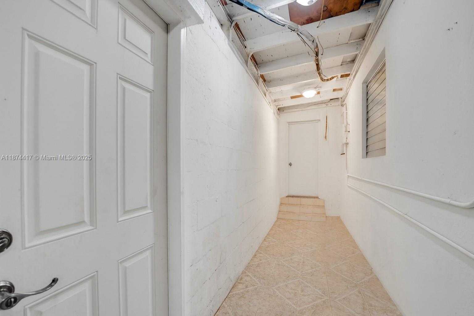 Small Image of 1260 NORTH EAST 135TH ST, North Miami Number 65