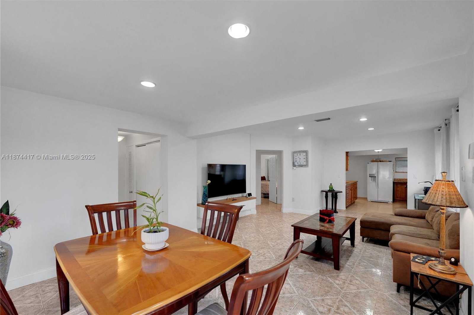 Small Image of 1260 NORTH EAST 135TH ST, North Miami Number 7