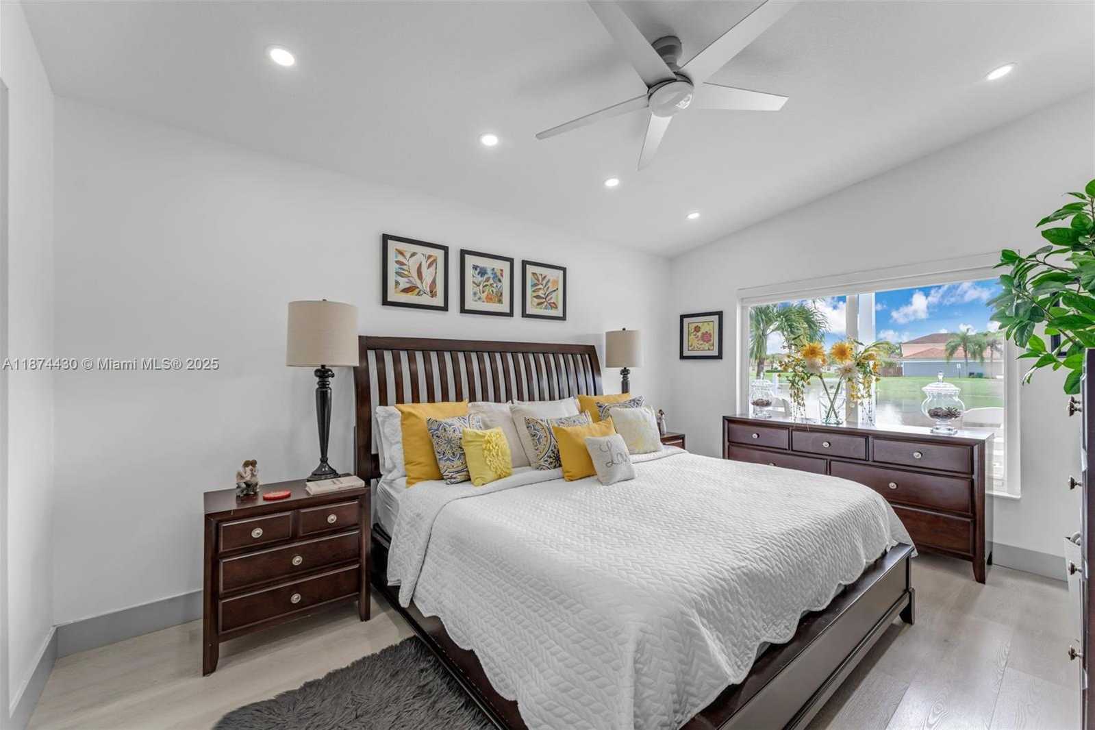 Small Image of 16300 SOUTH WEST 102ND ST, Miami Number 21