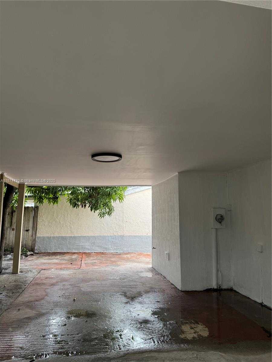 Small Image of 20819 NORTH WEST 41ST AVE RD, Miami Gardens Number 23