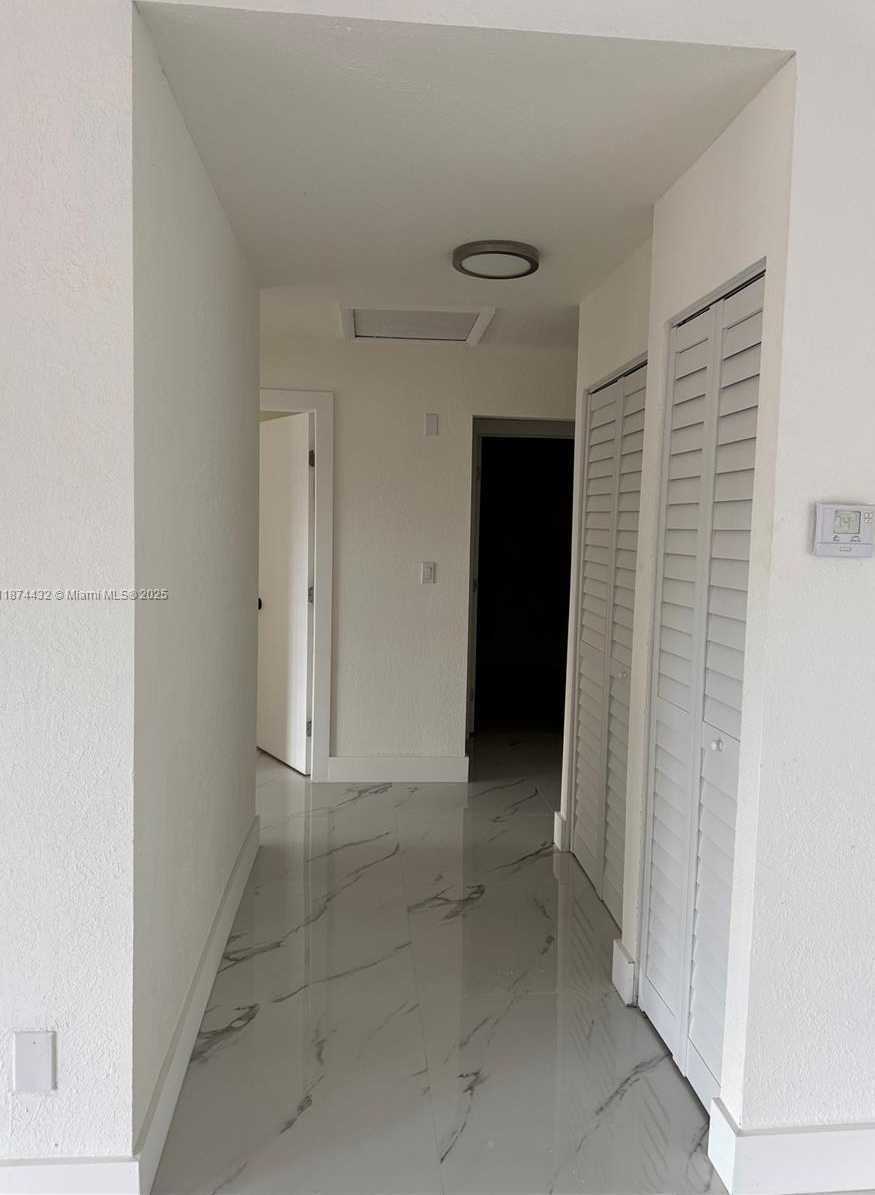 Small Image of 20819 NORTH WEST 41ST AVE RD, Miami Gardens Number 7