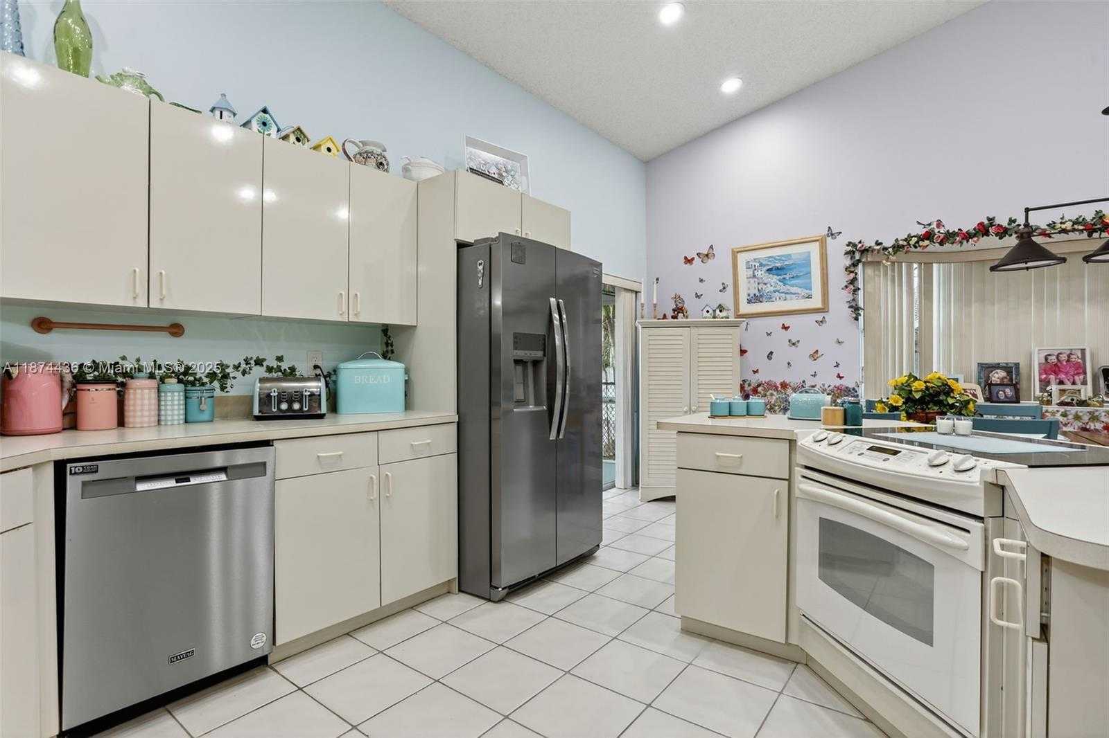 Small Image of 7891 NORTH WEST 90TH AVE, Tamarac Number 30